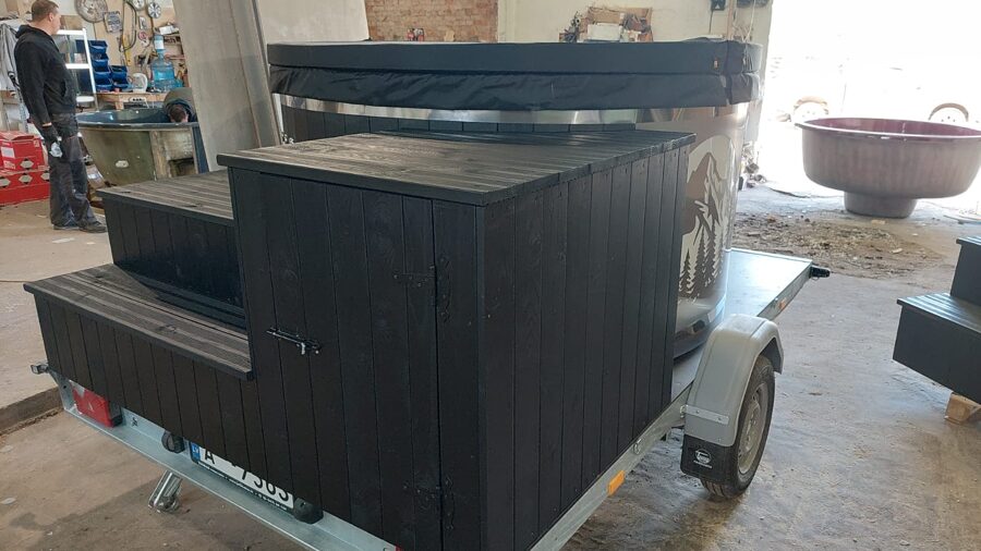 FIBERGLASS TUB WITH OUTDOOR OVEN with ladder from end